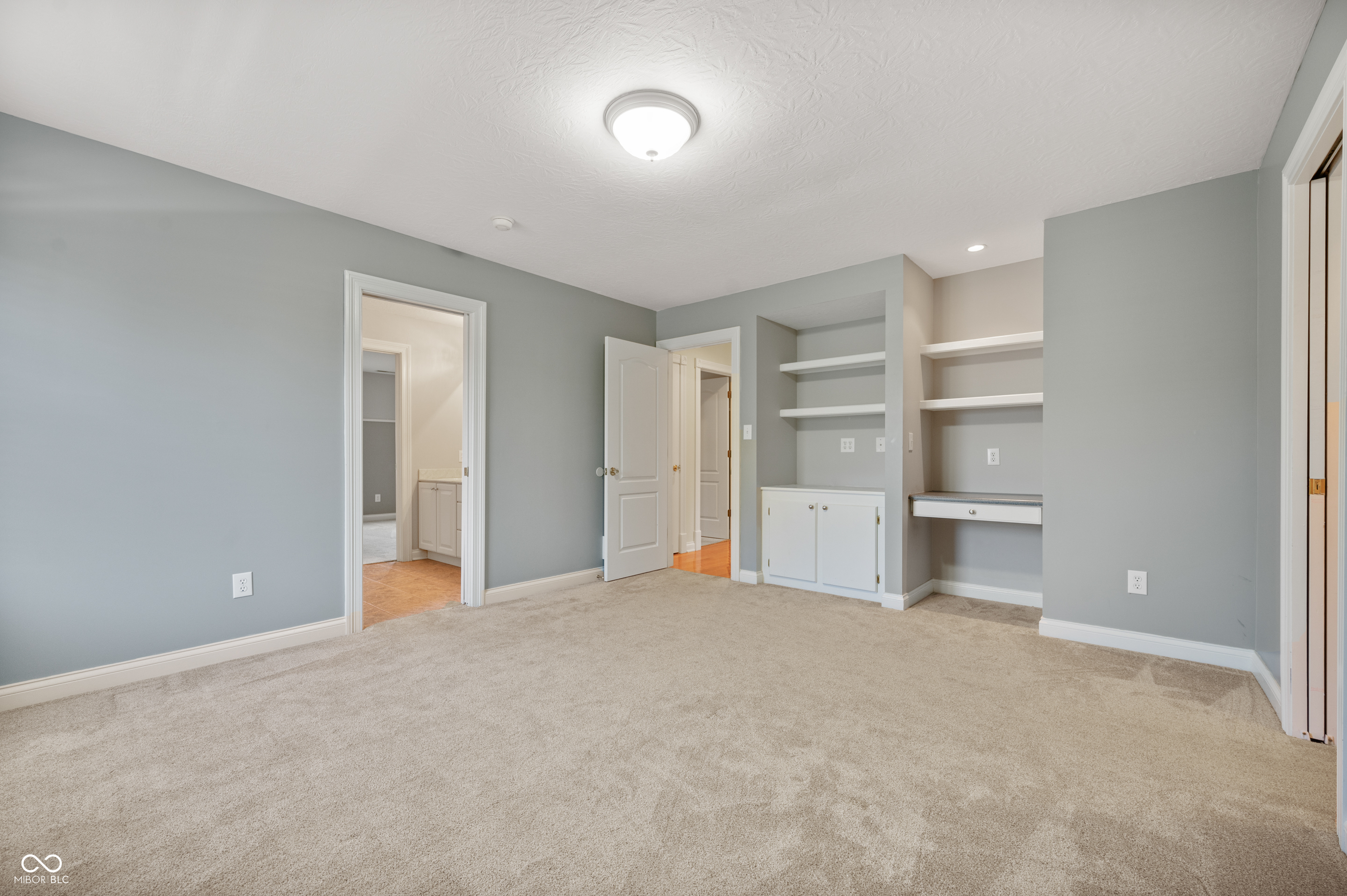4176 N 625 W