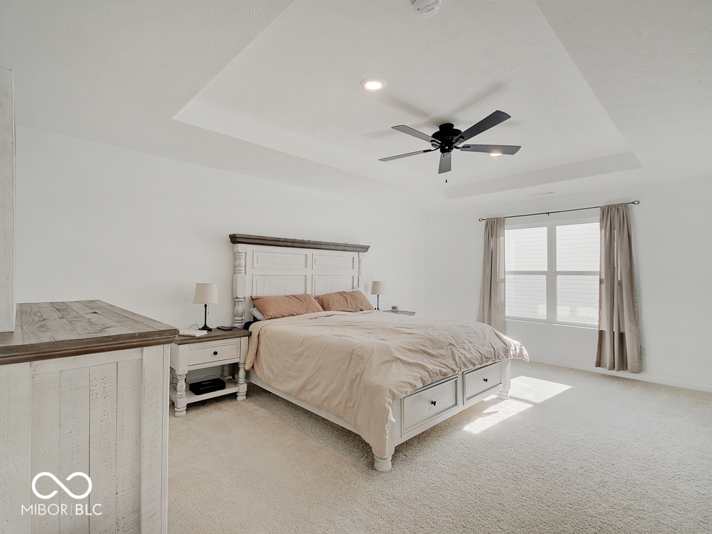 1453 Bigleaf Drive
