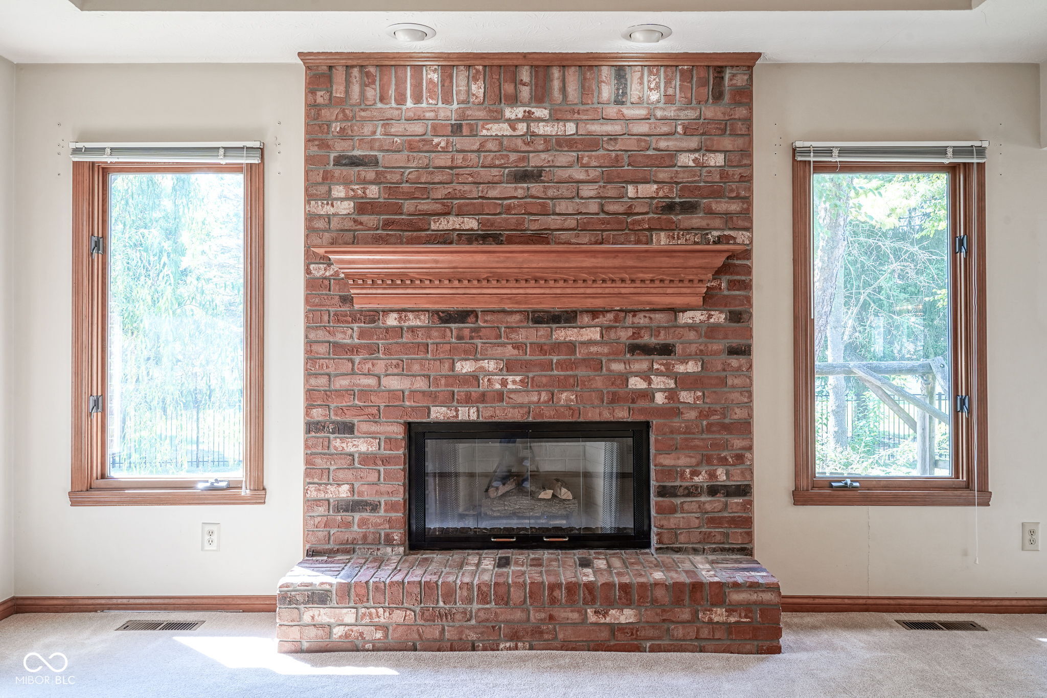 1810 Hunters Trail