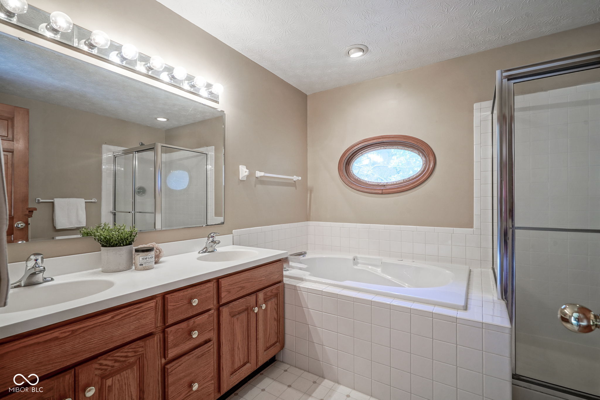 1810 Hunters Trail
