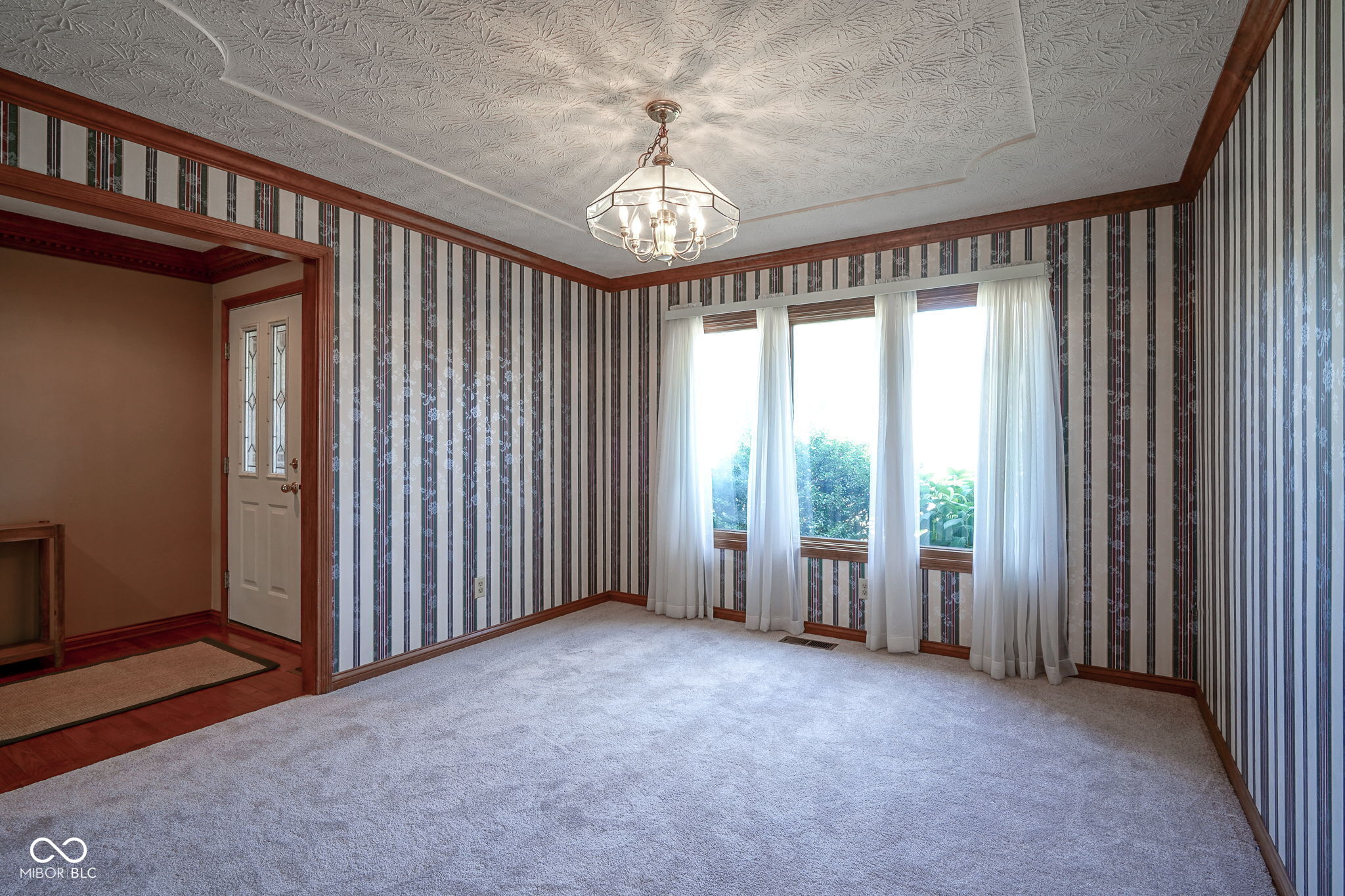 1810 Hunters Trail