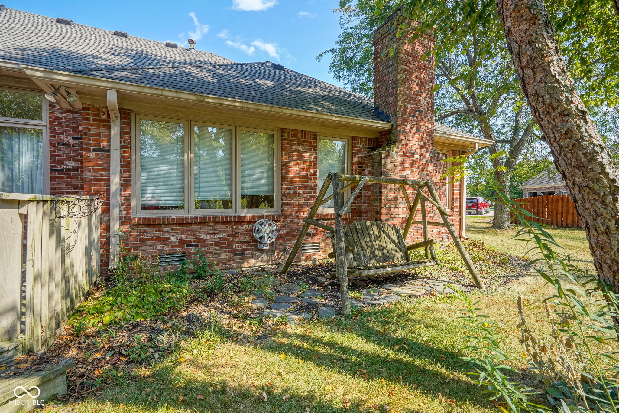 1810 Hunters Trail