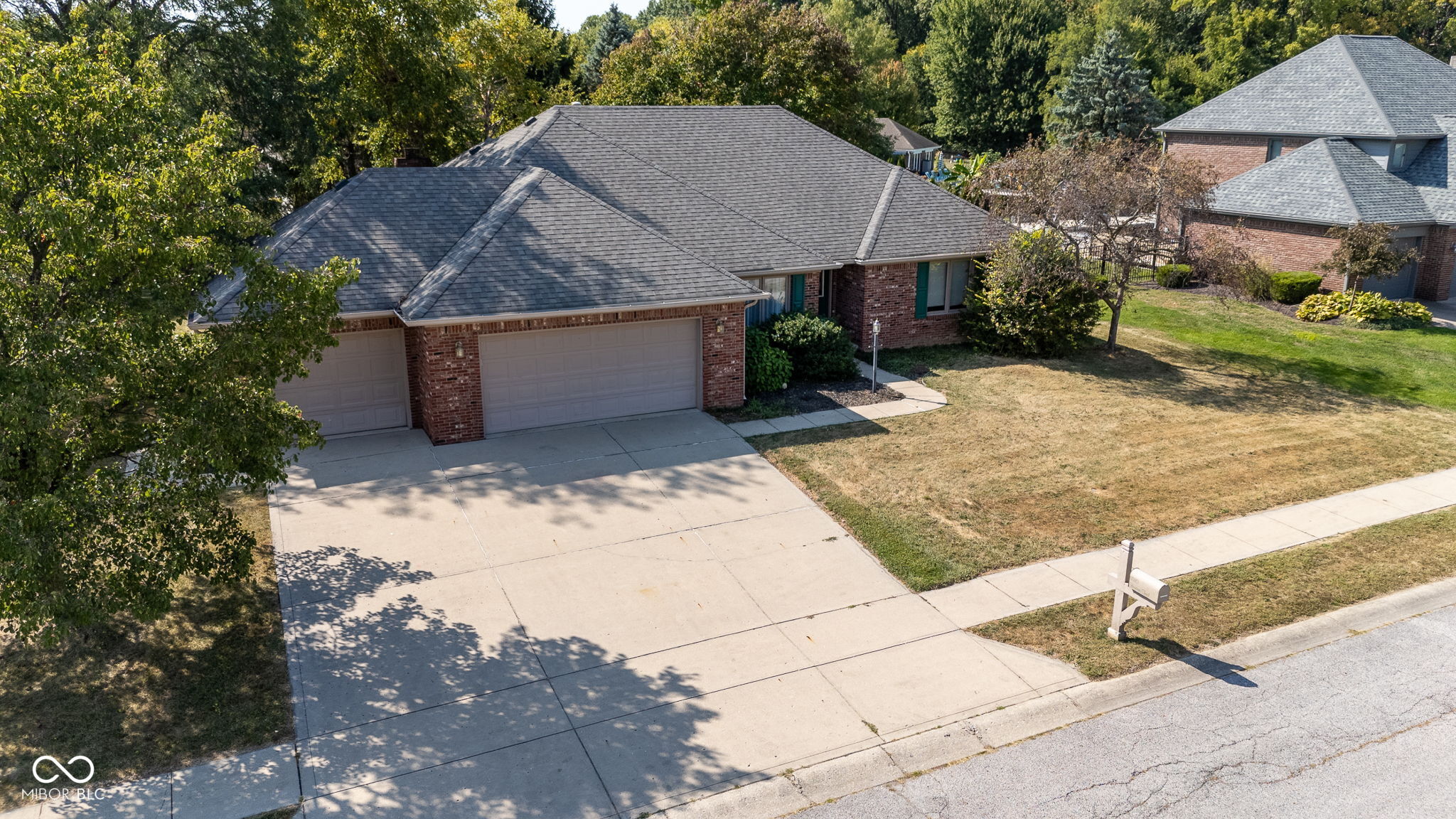 1810 Hunters Trail