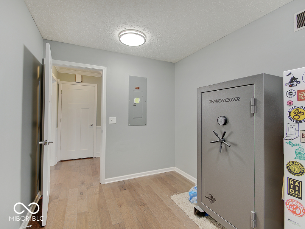 6501 Wings Court