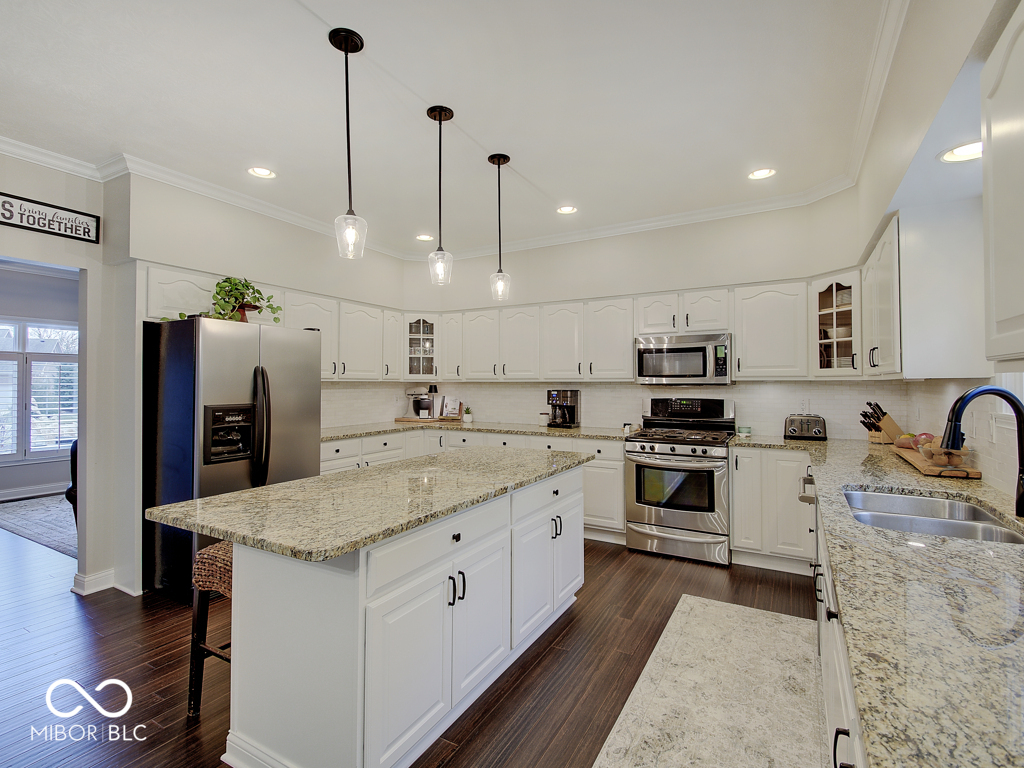 1722 Woodcroft Court