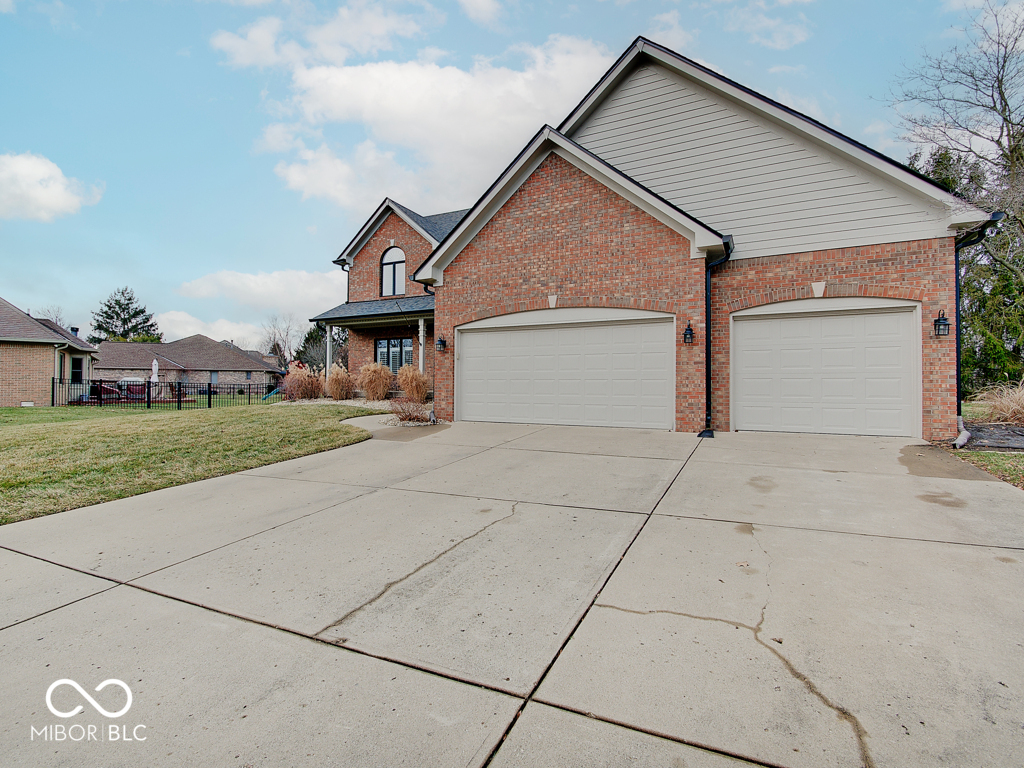 1722 Woodcroft Court