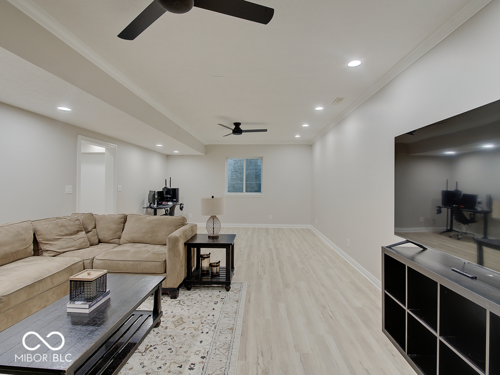 1722 Woodcroft Court