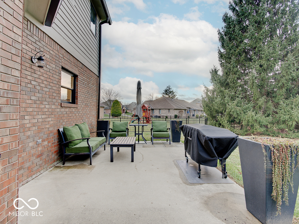 1722 Woodcroft Court