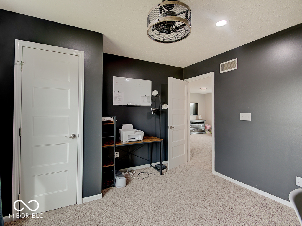 12201 Valley View Circle