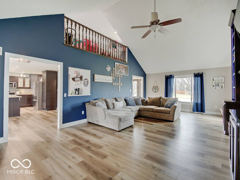 12201 Valley View Circle