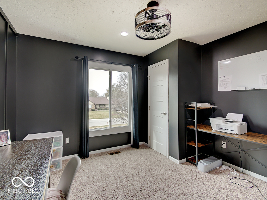 12201 Valley View Circle