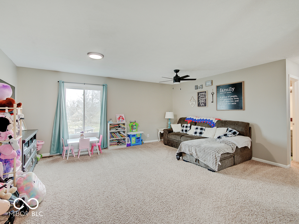 12201 Valley View Circle