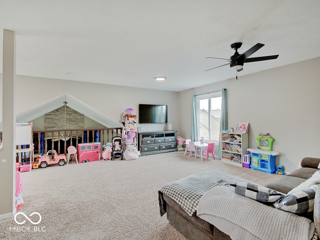 12201 Valley View Circle