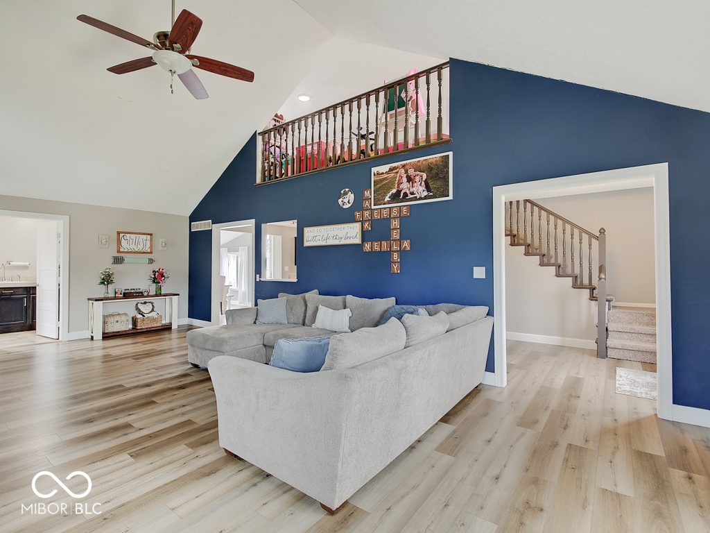 12201 Valley View Circle