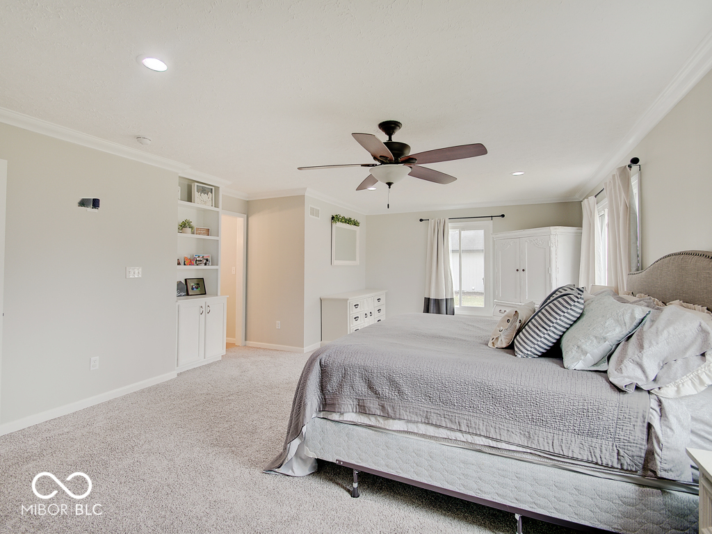12201 Valley View Circle