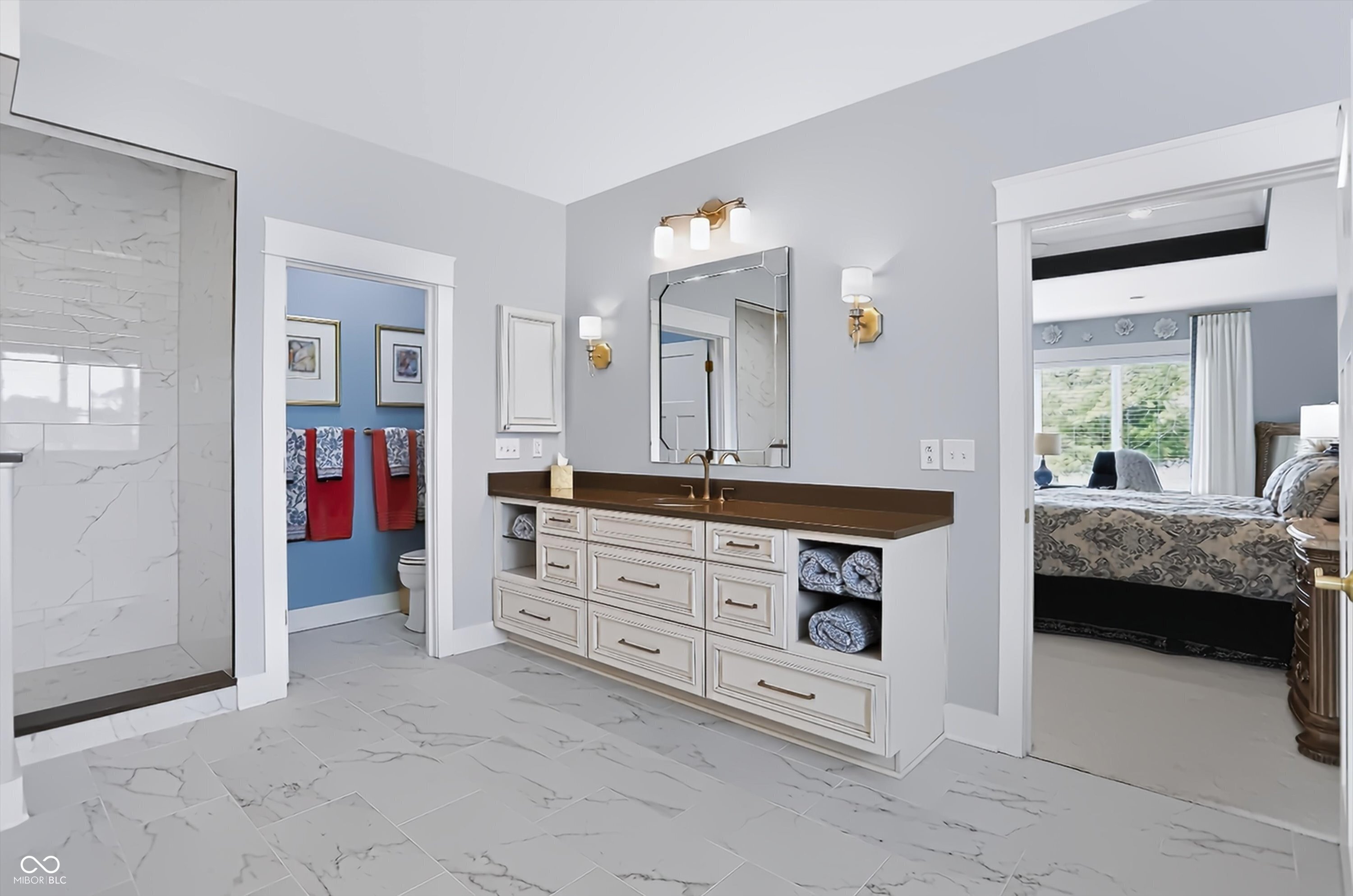4025 Lochview Court