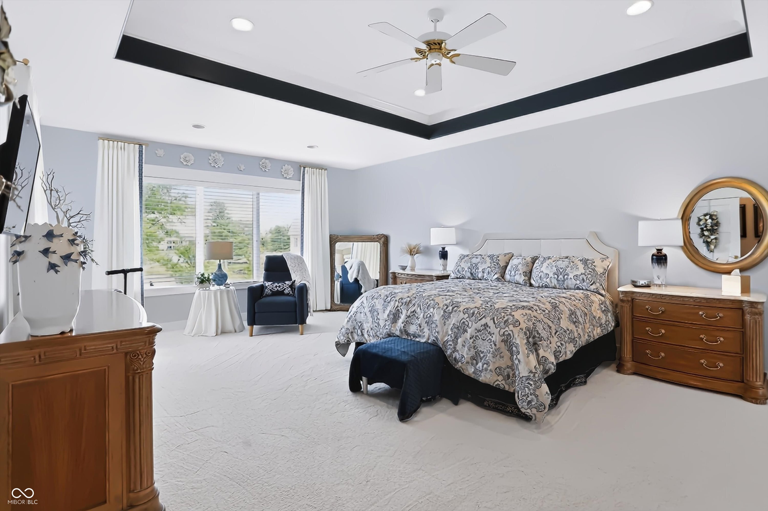 4025 Lochview Court