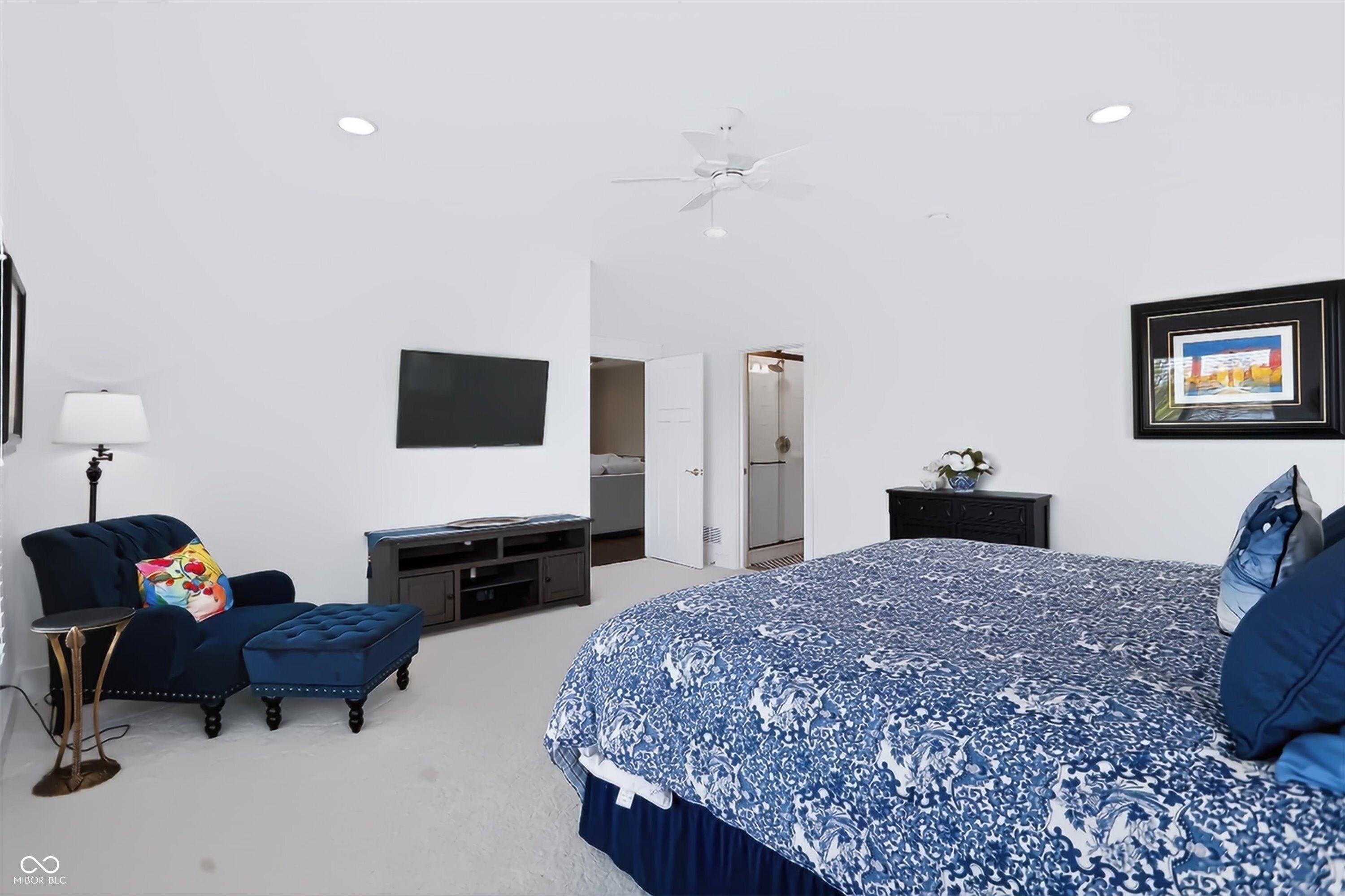 4025 Lochview Court