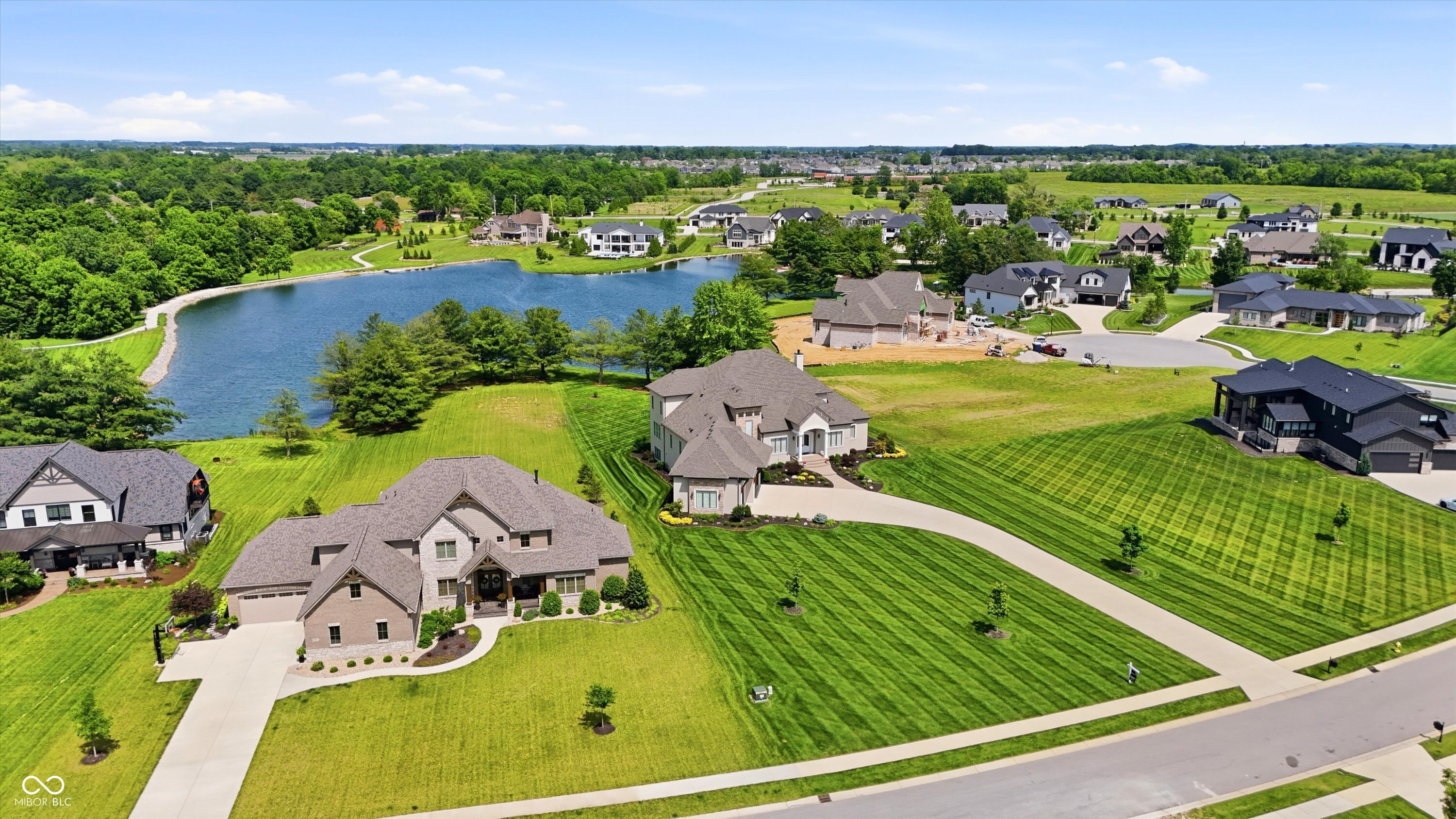 4025 Lochview Court