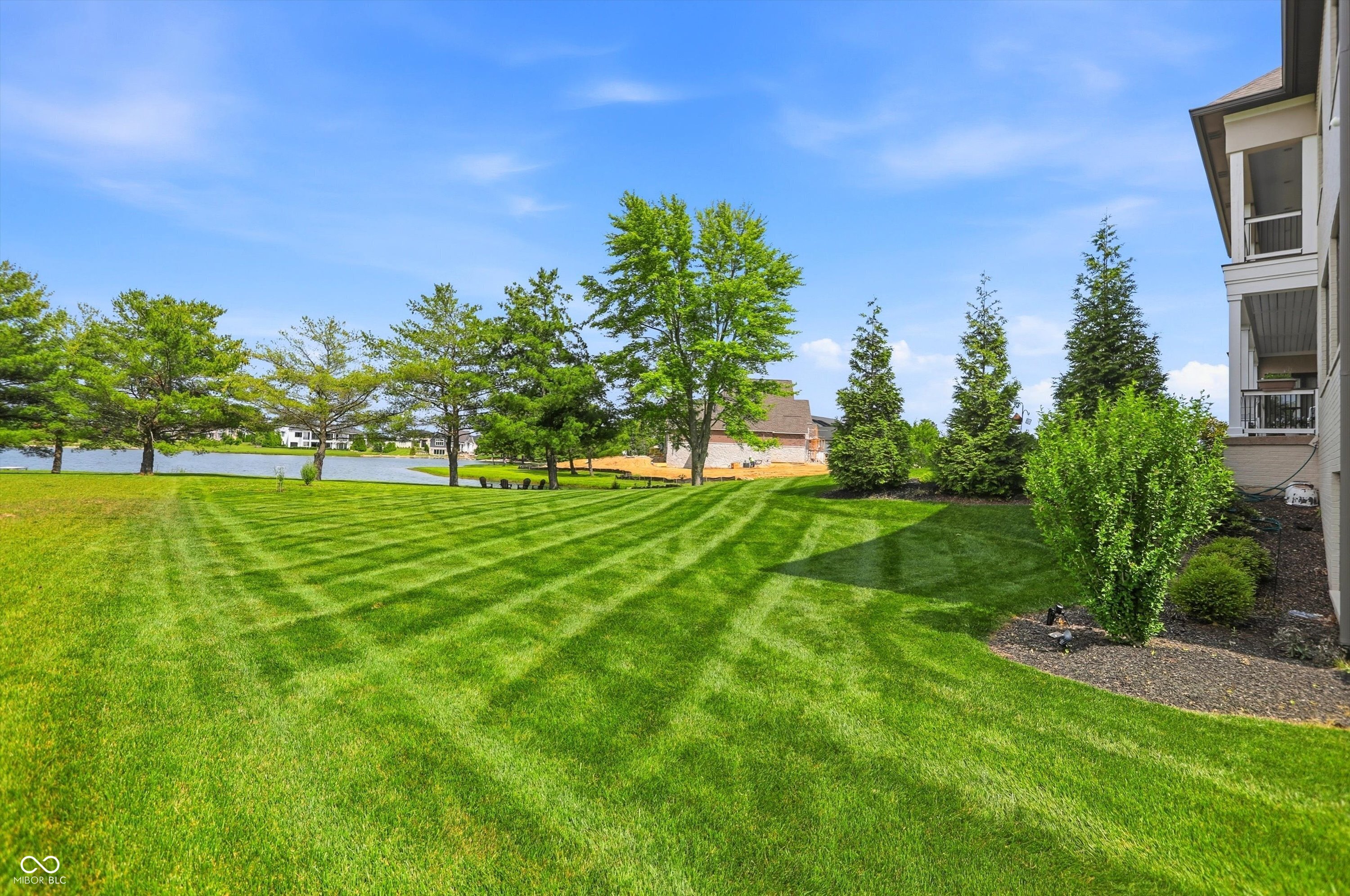 4025 Lochview Court