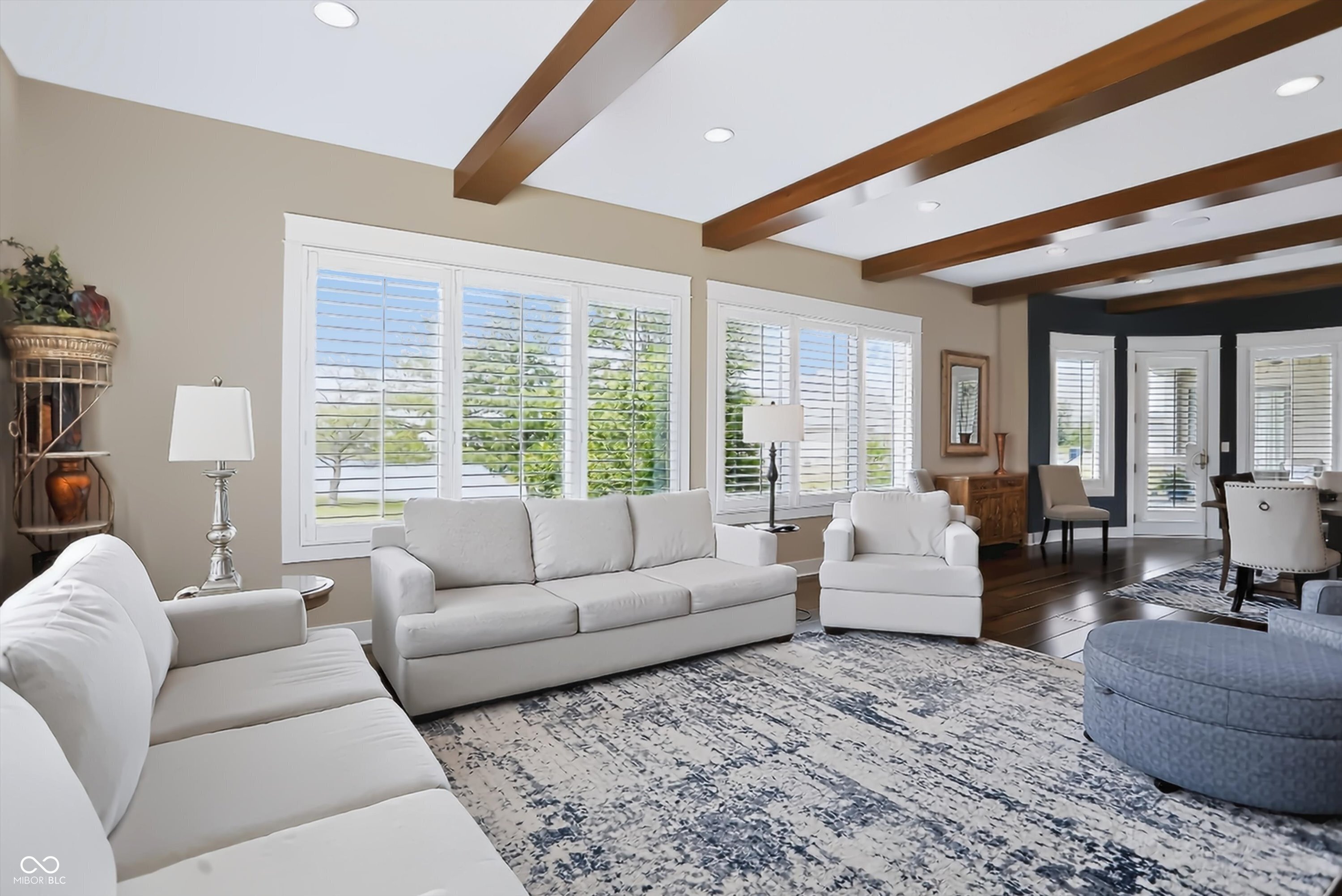 4025 Lochview Court