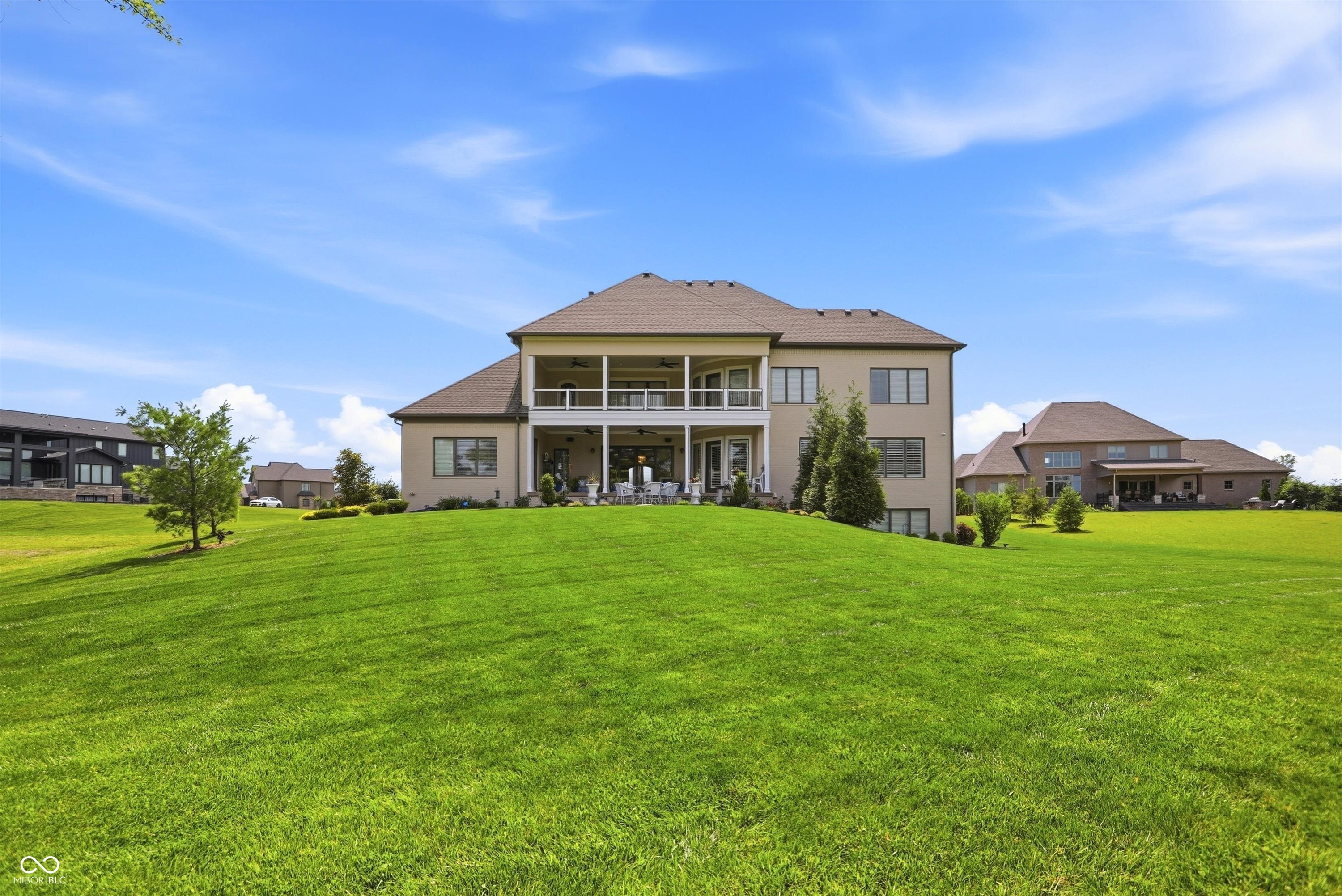 4025 Lochview Court