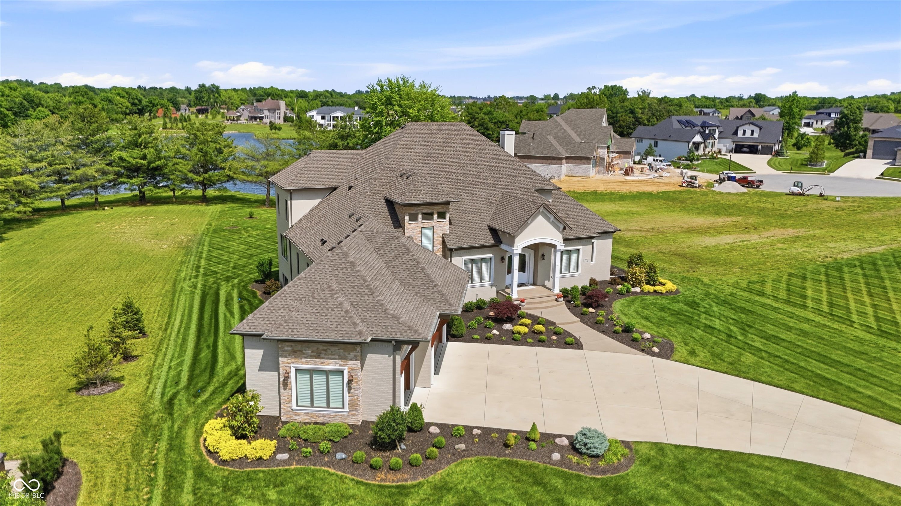 4025 Lochview Court