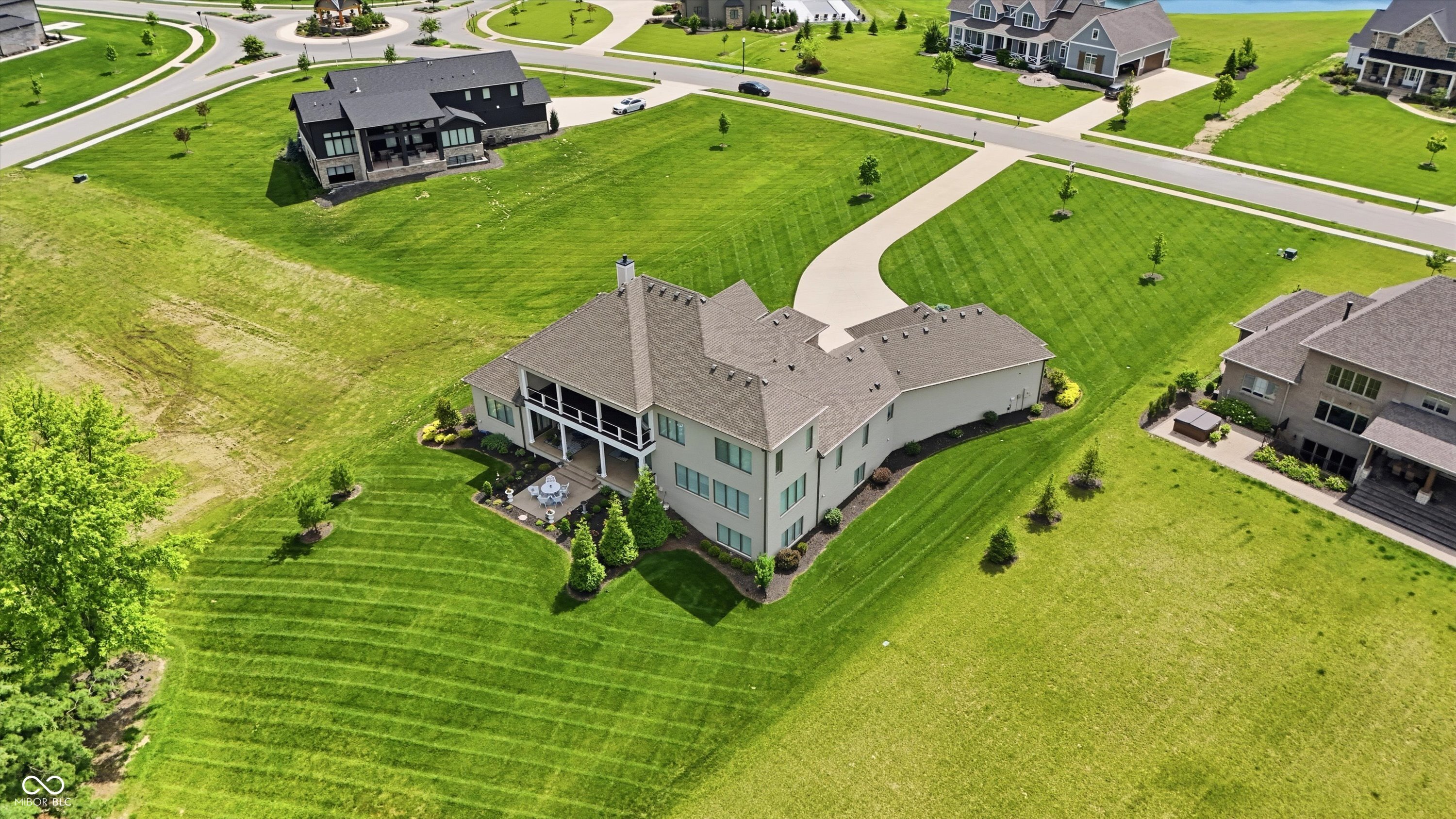 4025 Lochview Court