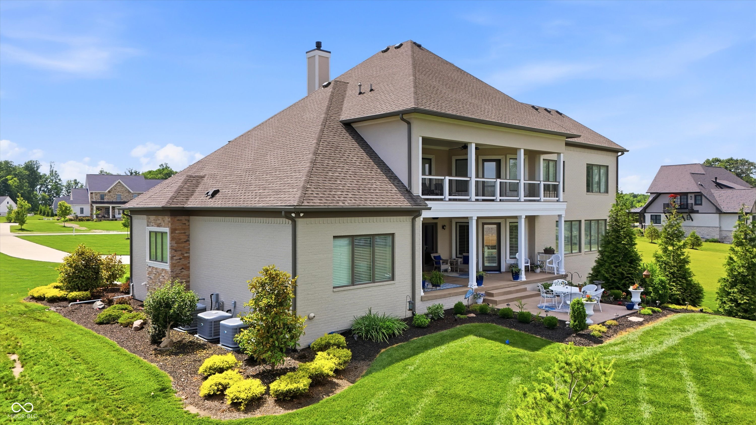 4025 Lochview Court