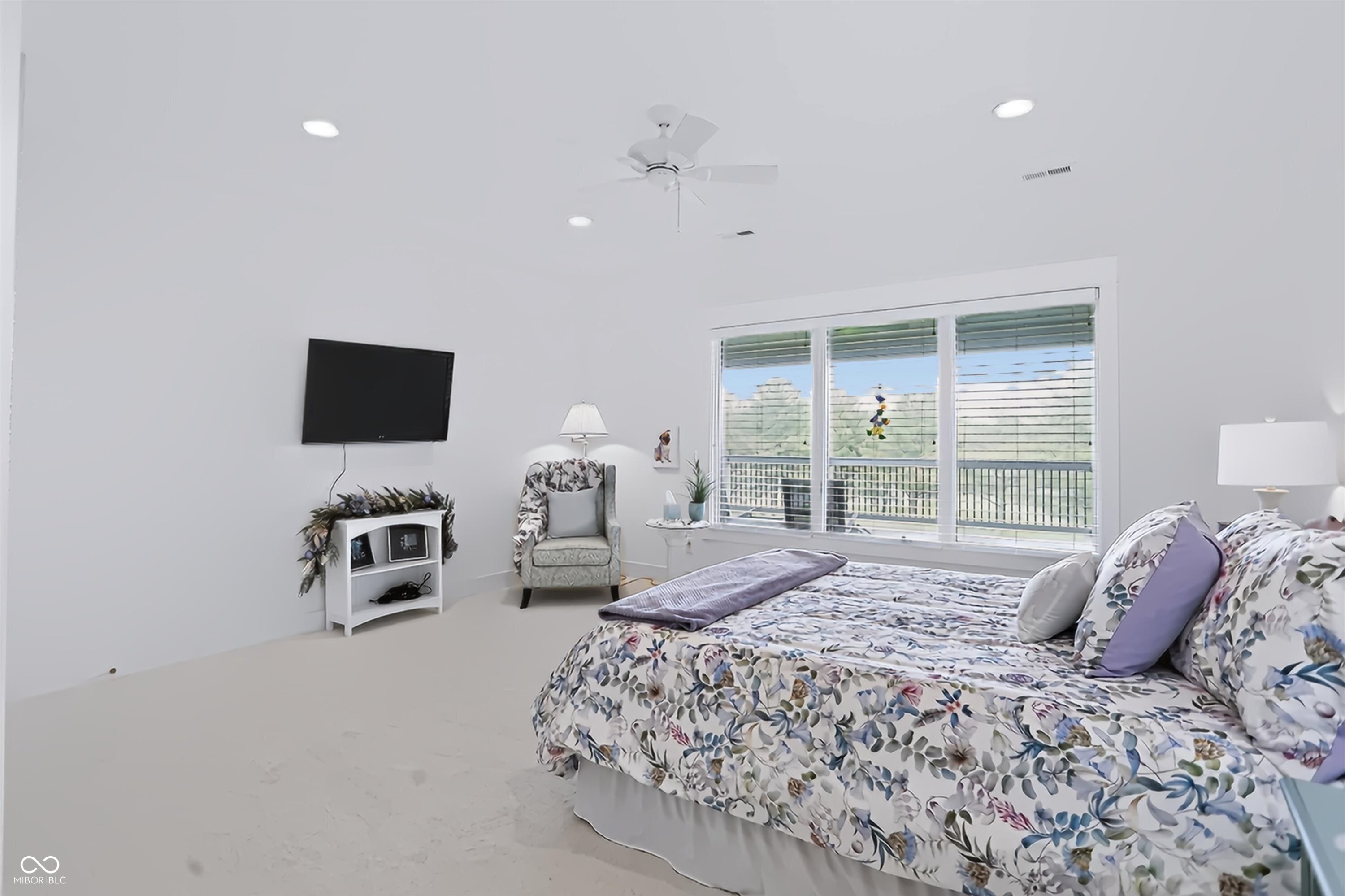 4025 Lochview Court