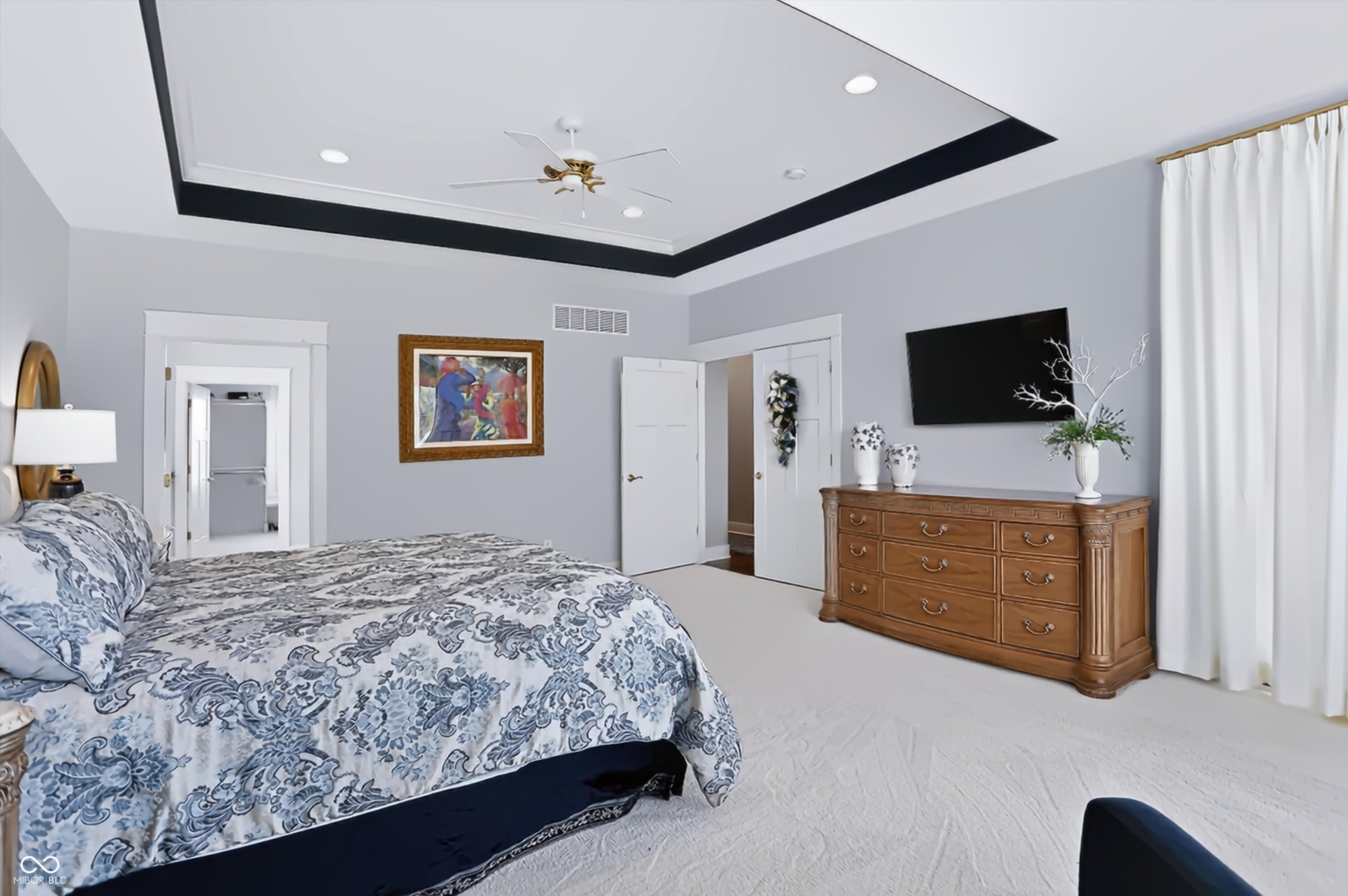 4025 Lochview Court
