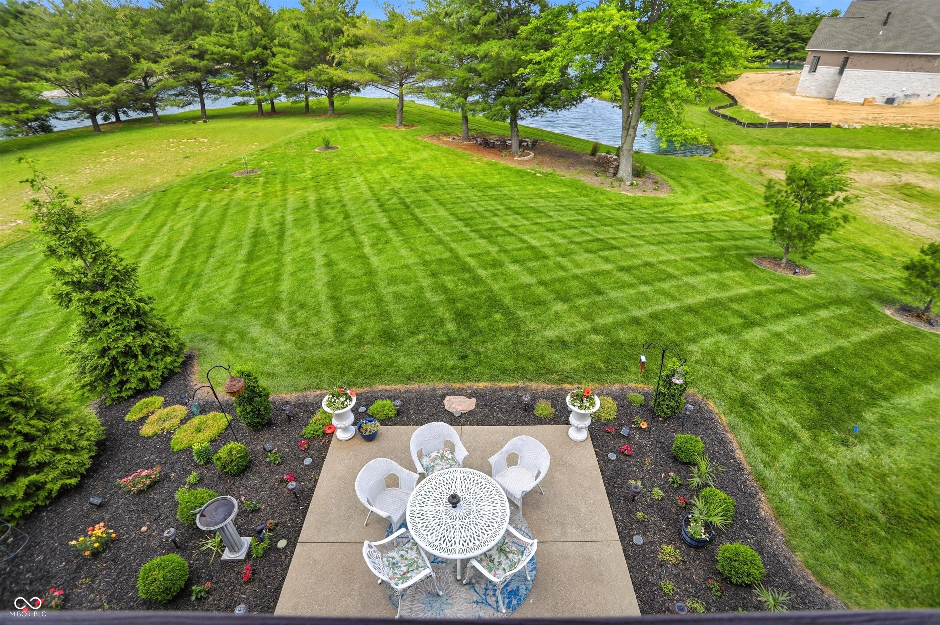 4025 Lochview Court