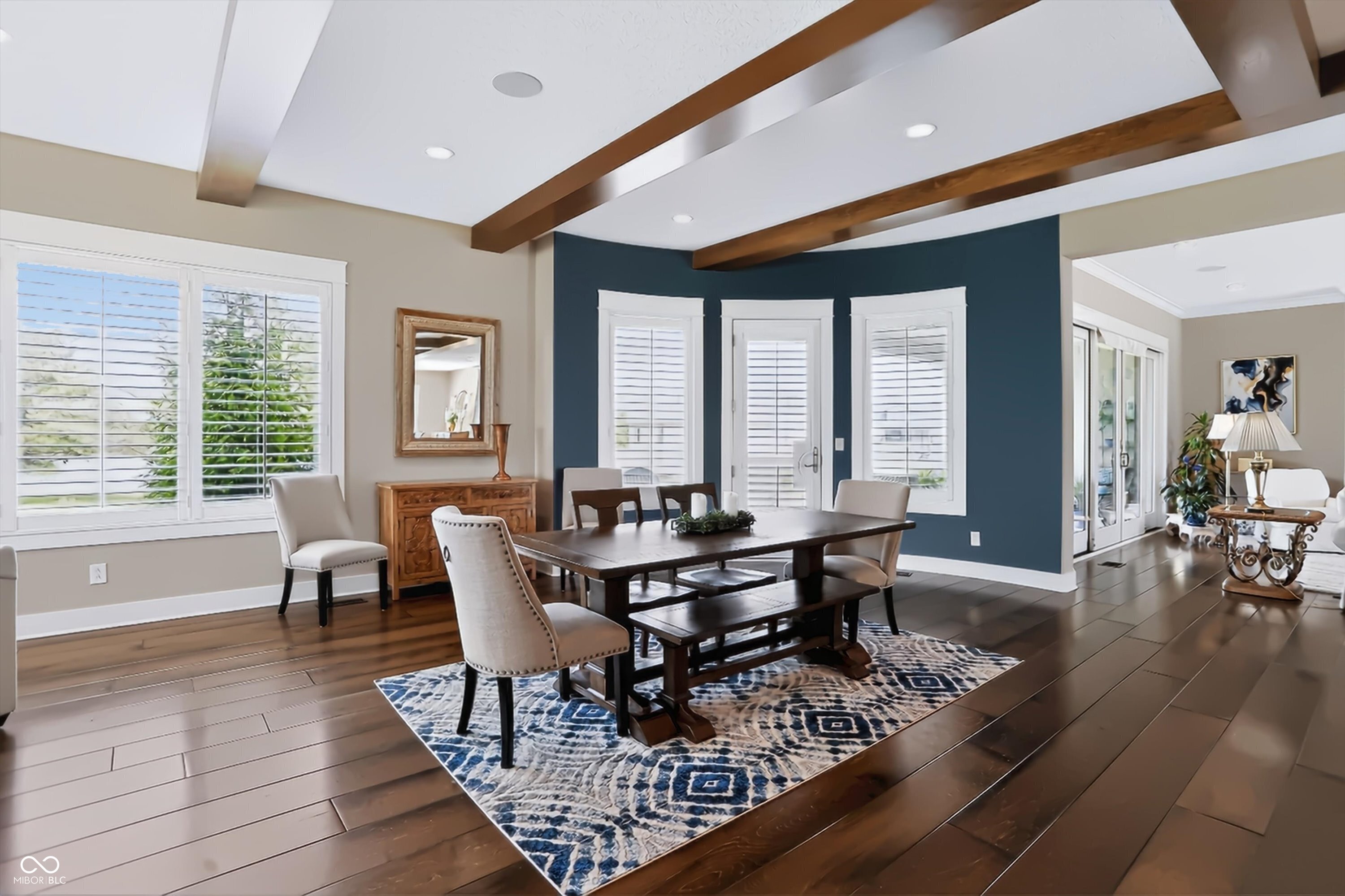 4025 Lochview Court