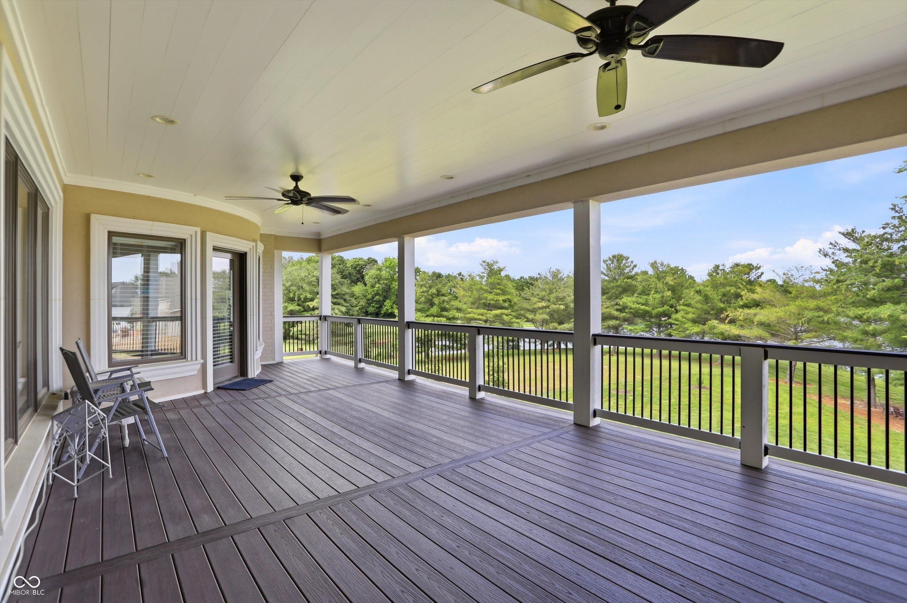 4025 Lochview Court