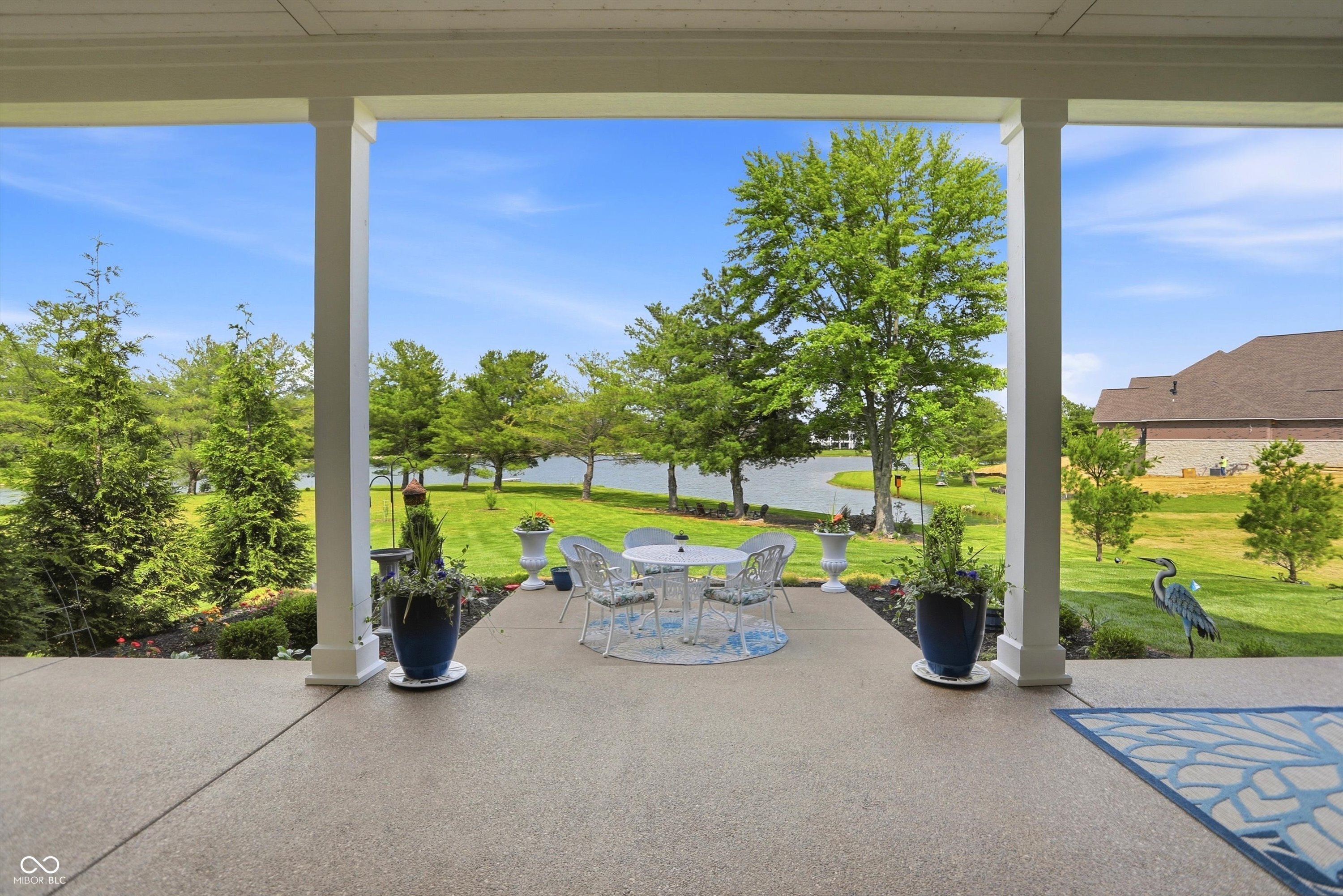 4025 Lochview Court