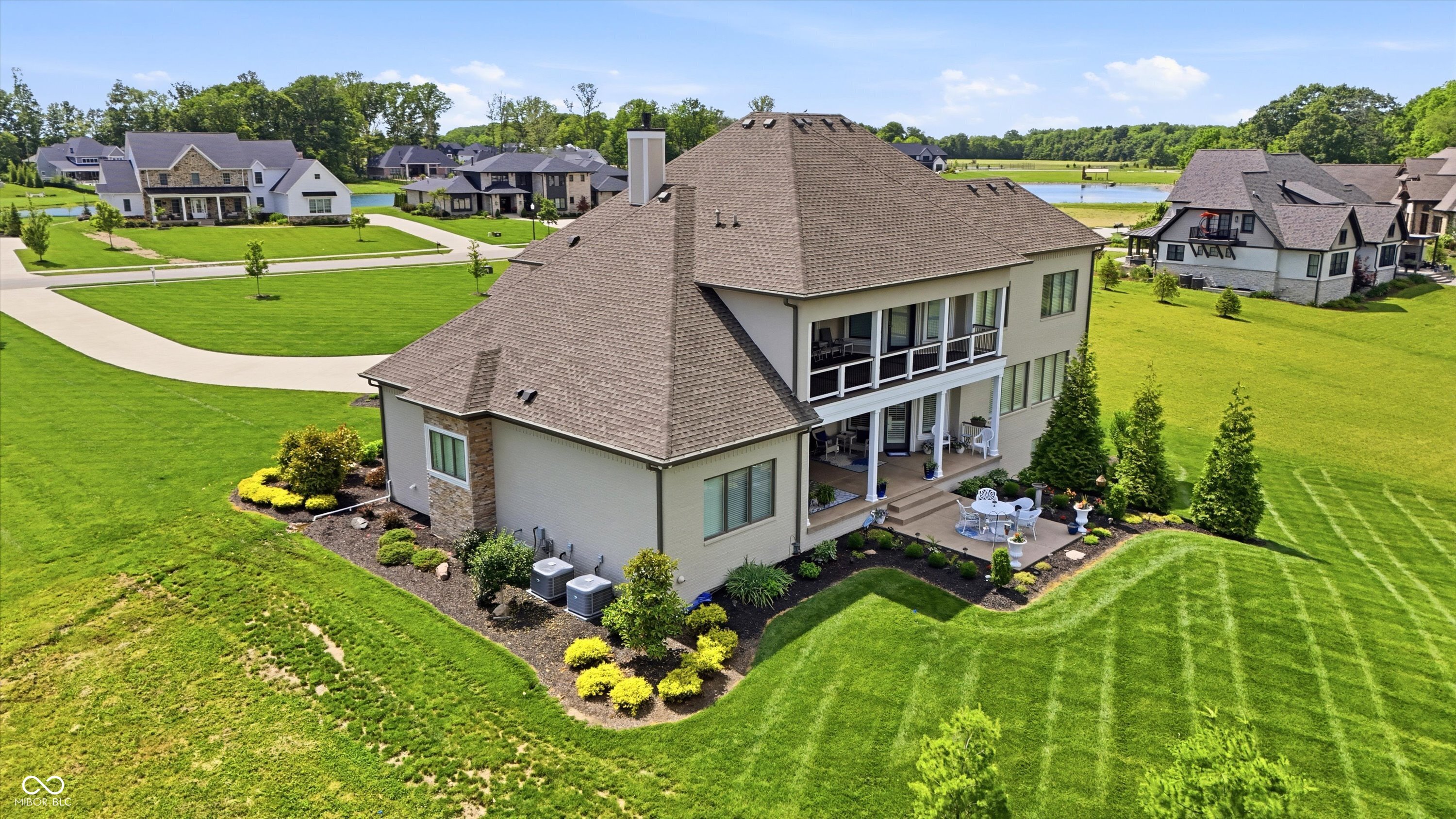 4025 Lochview Court