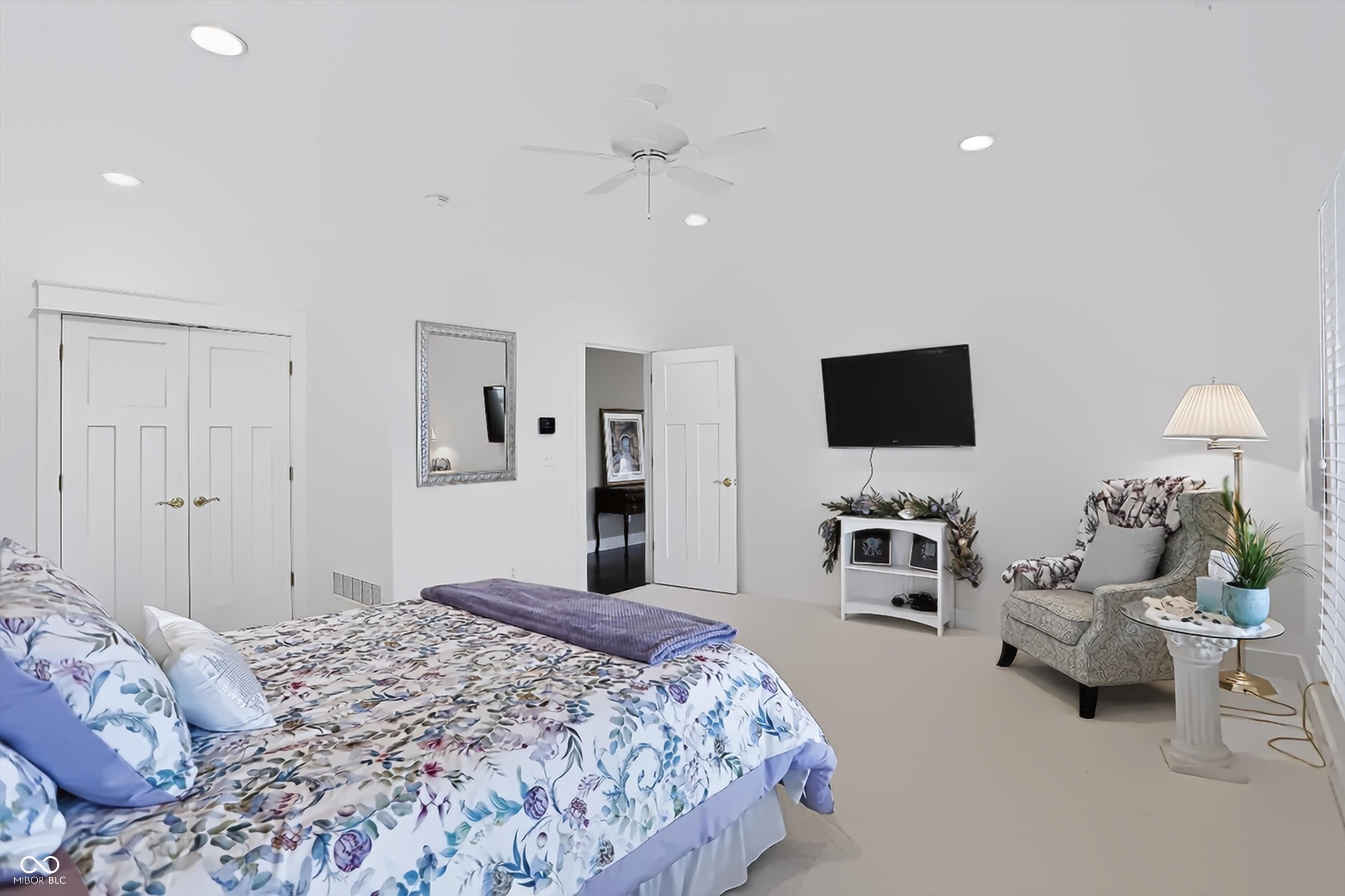 4025 Lochview Court