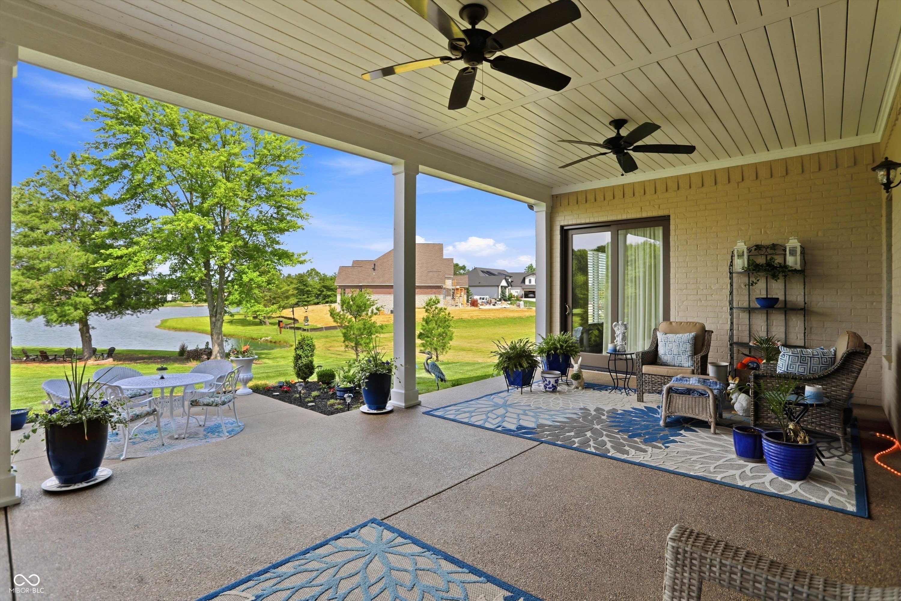 4025 Lochview Court