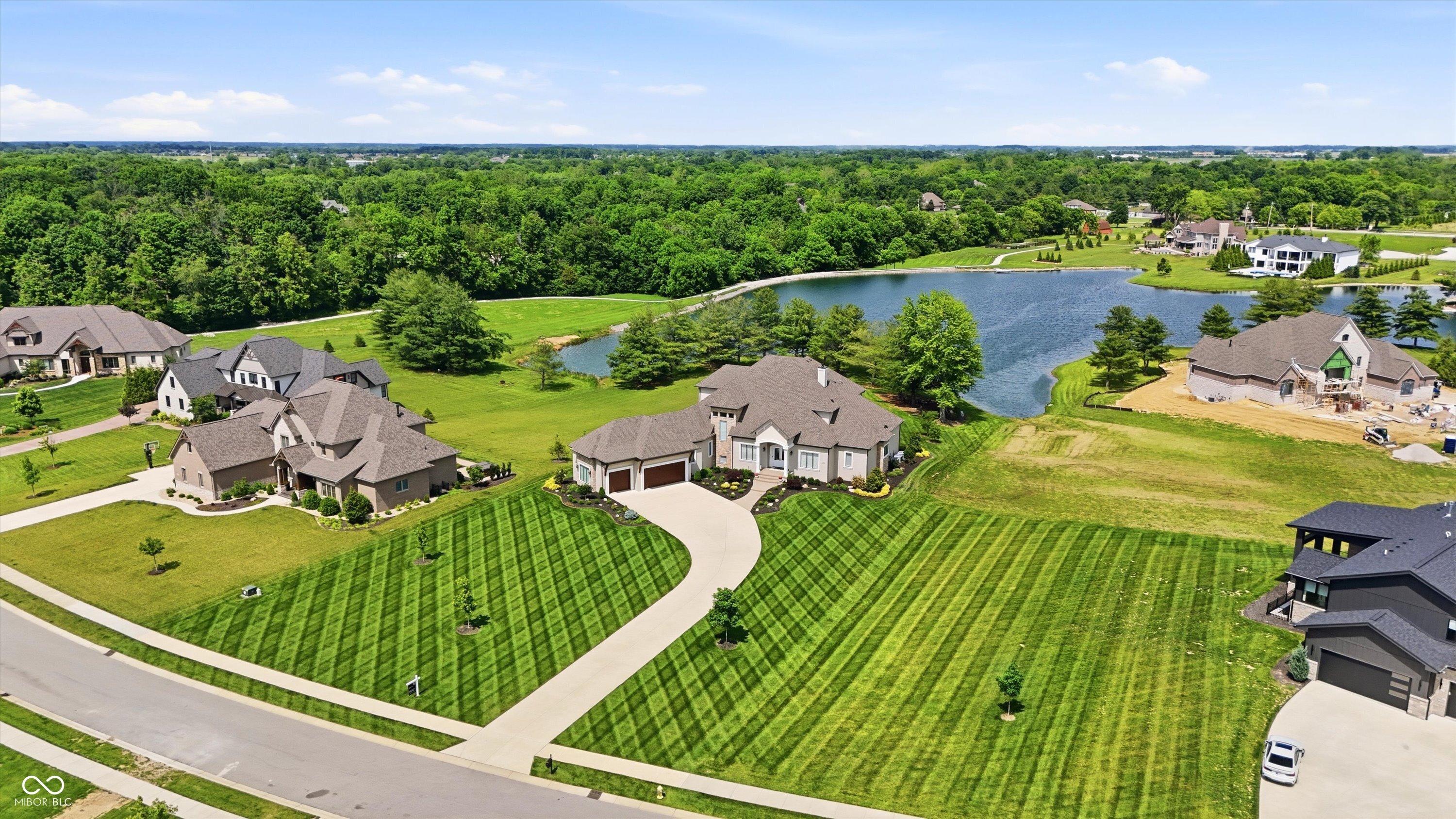 4025 Lochview Court