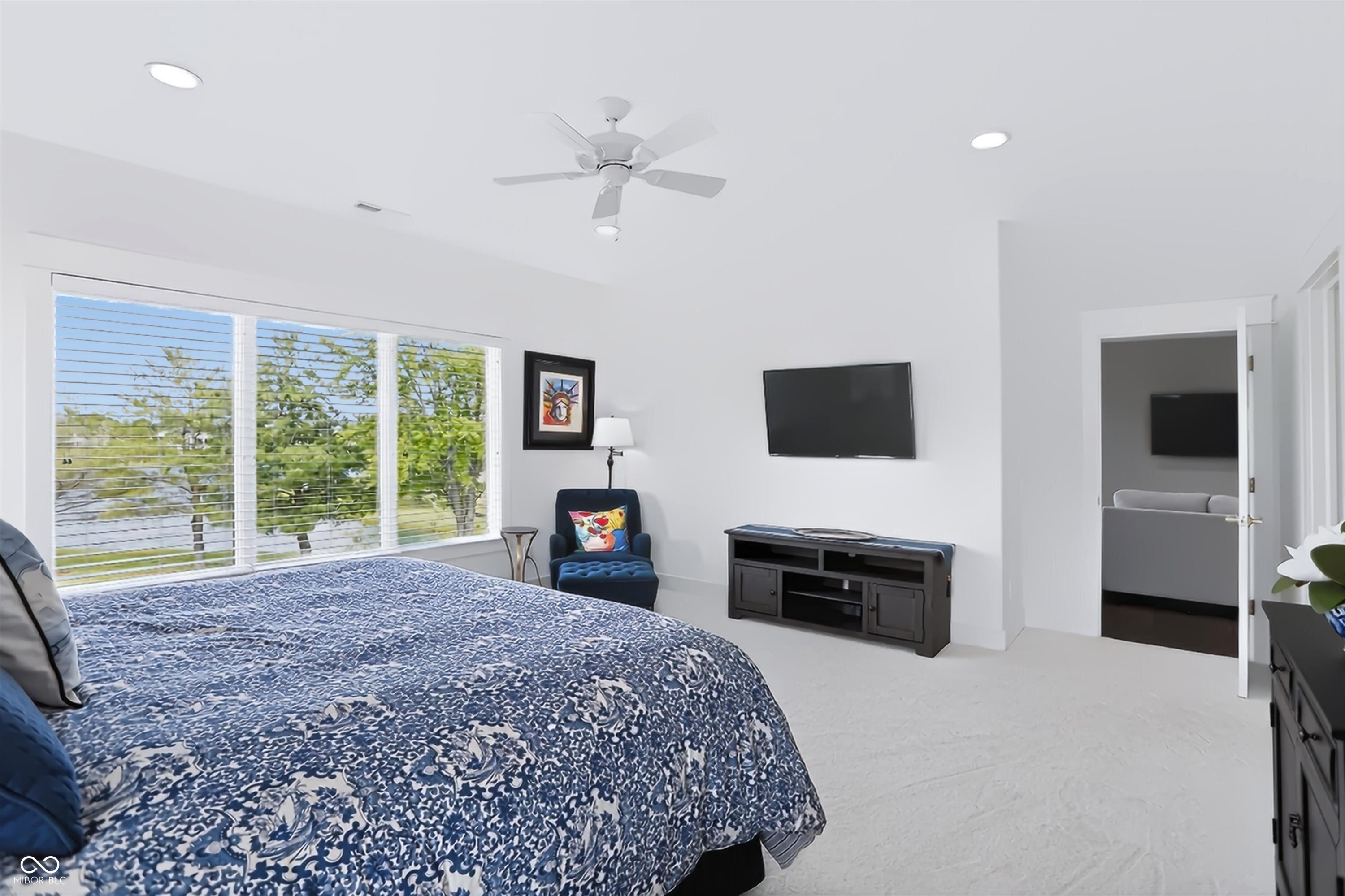 4025 Lochview Court