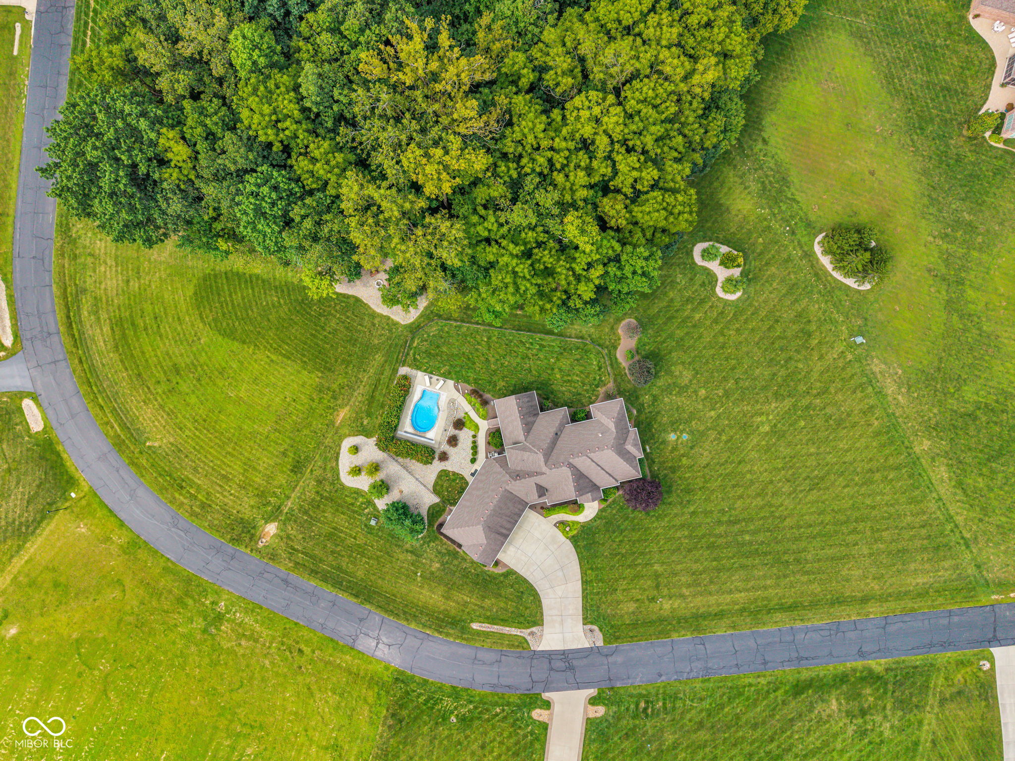 4202 Whitetail Woods Drive