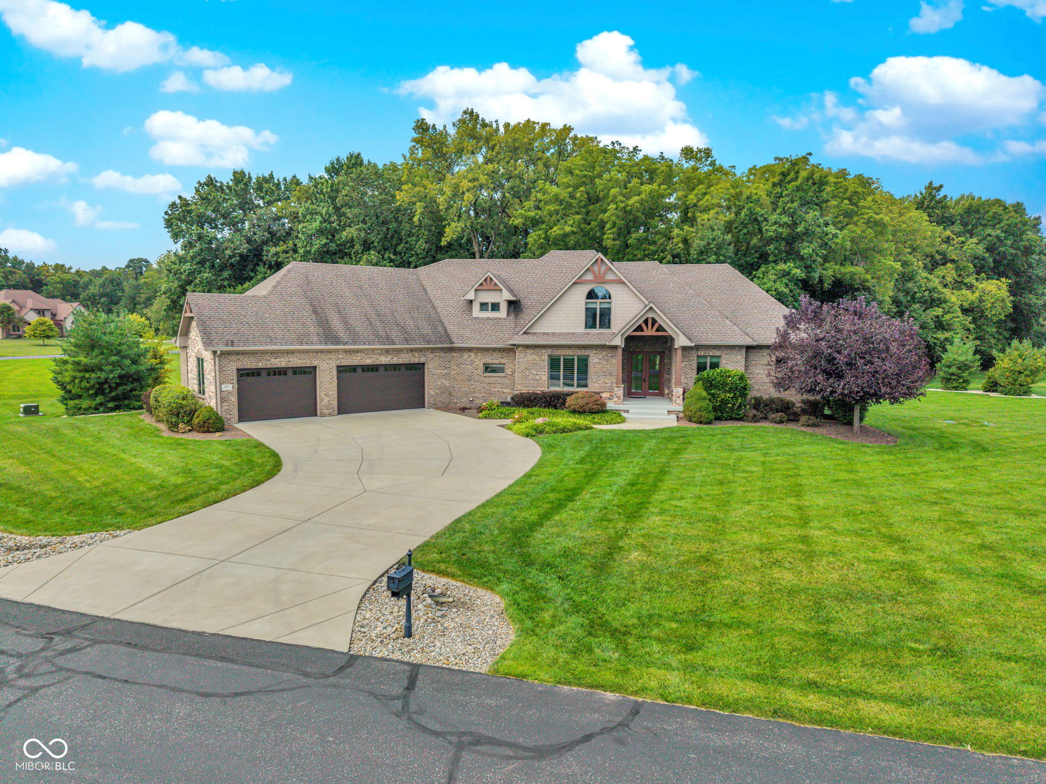4202 Whitetail Woods Drive