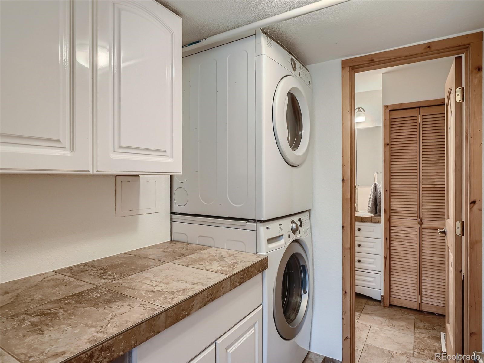533 S Xenon Court