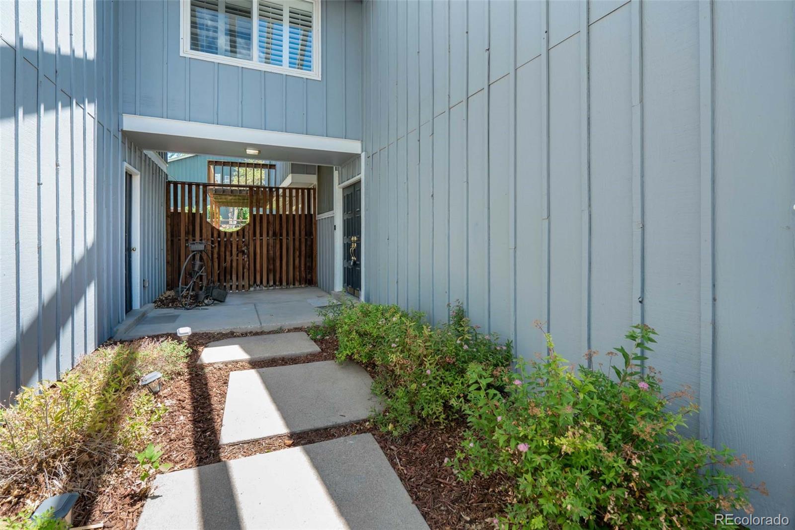 3595 E Geddes Avenue