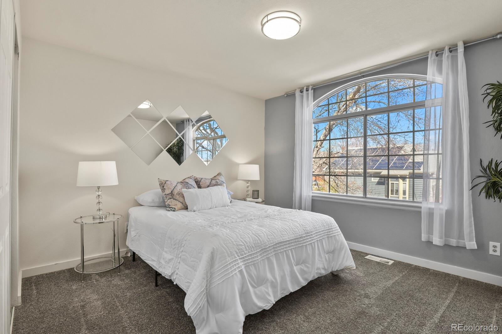 4234 W 61st Place