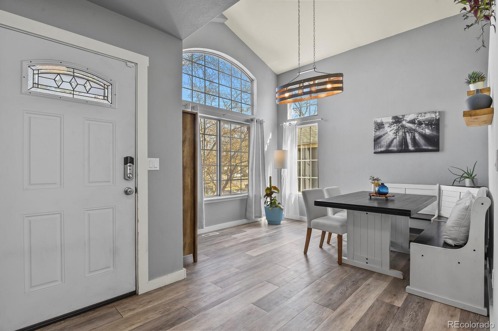 4234 W 61st Place