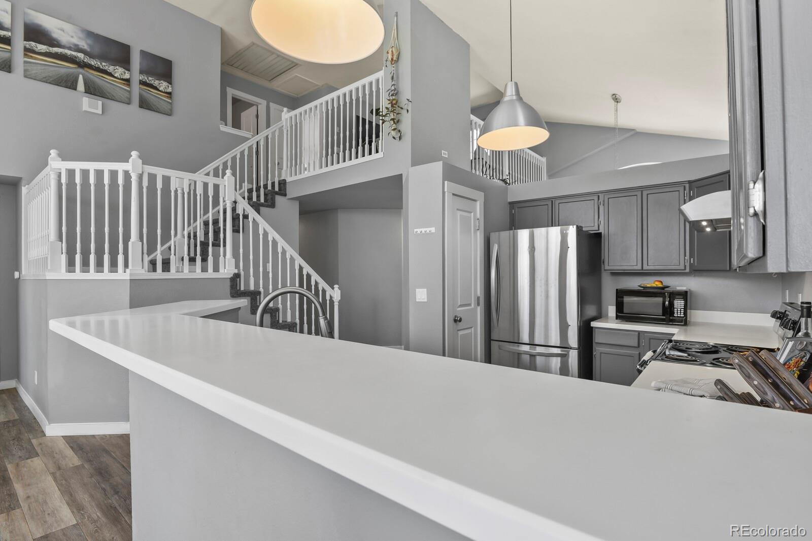 4234 W 61st Place