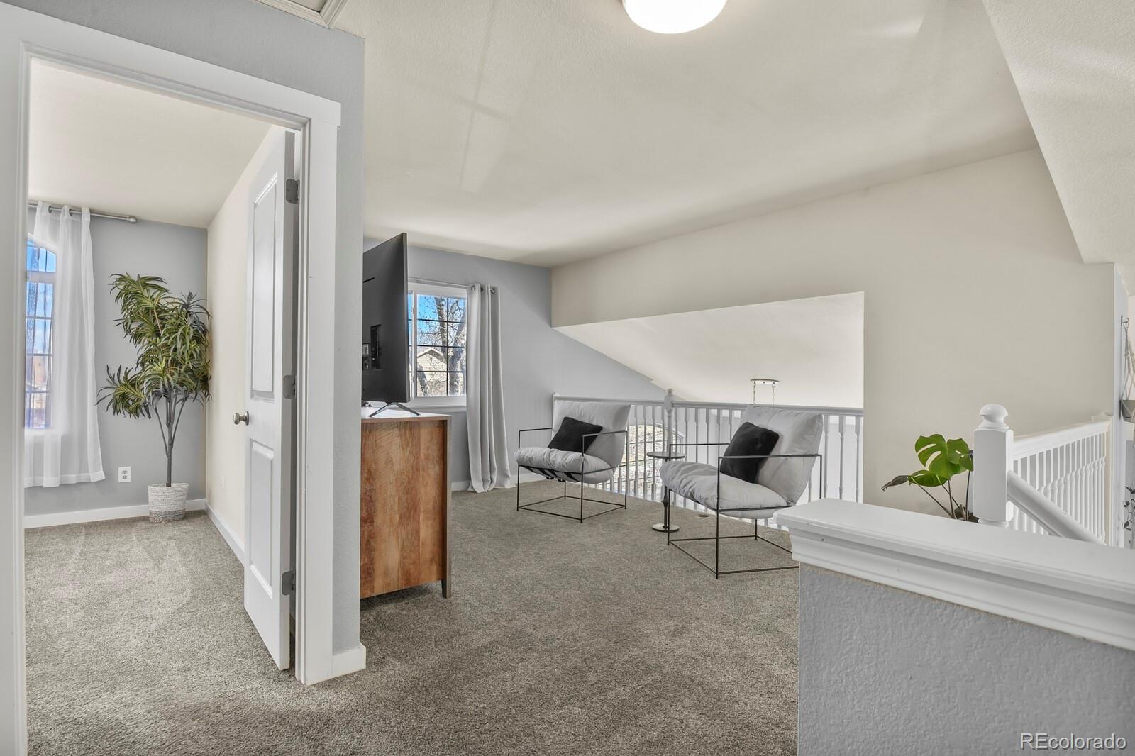 4234 W 61st Place