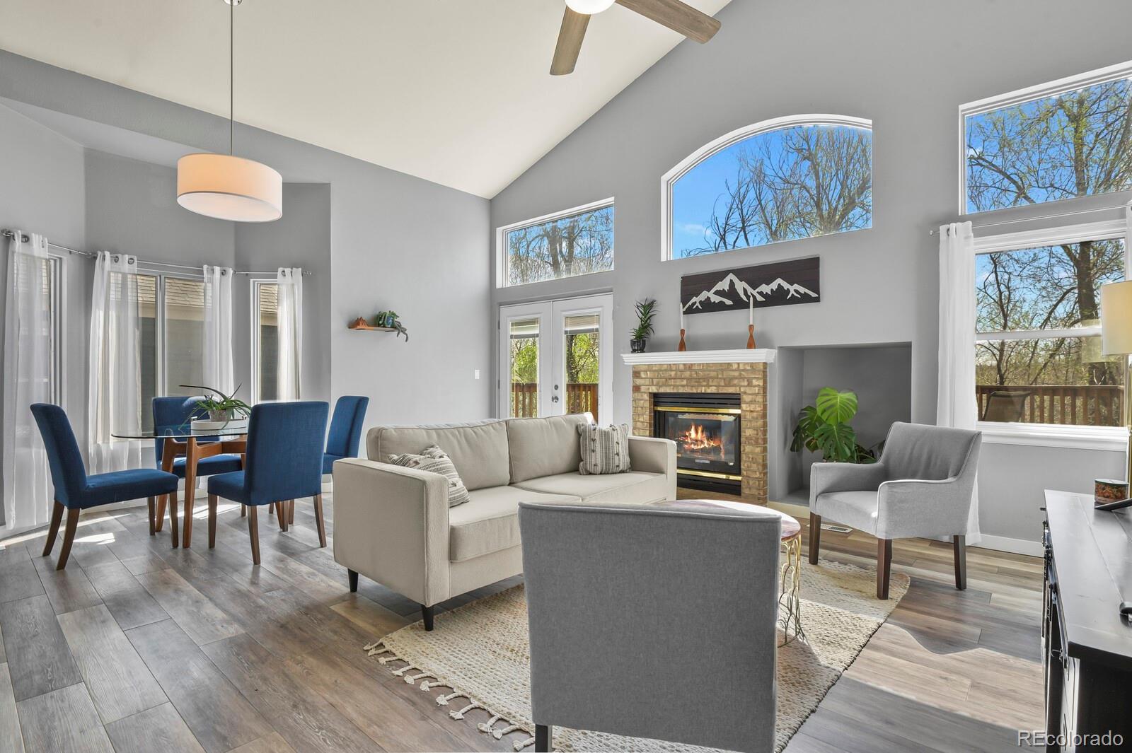4234 W 61st Place