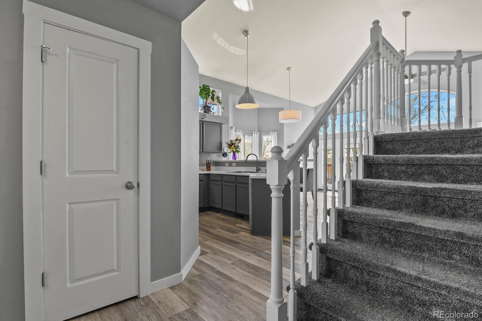 4234 W 61st Place